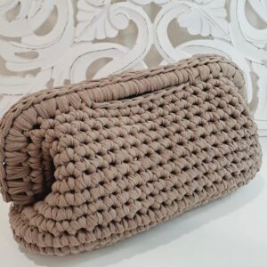 Clutch in tulle